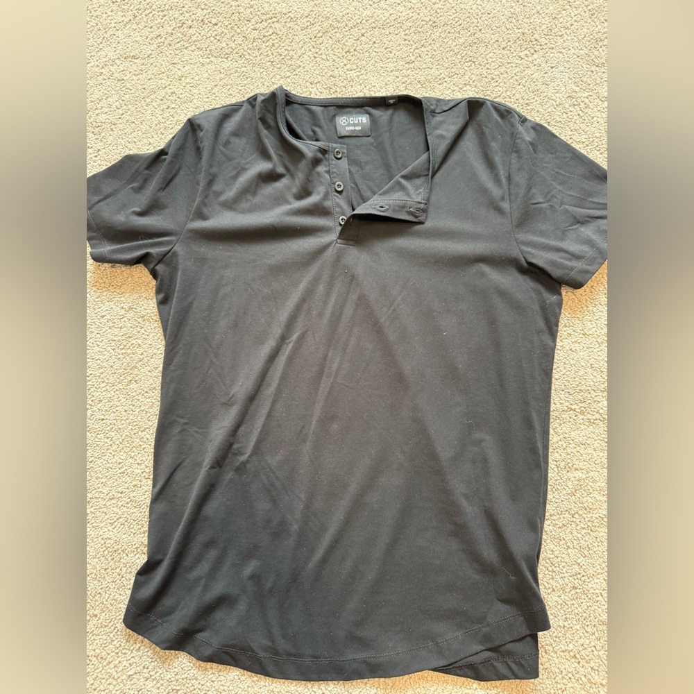 Cuts AO curved hem Henley